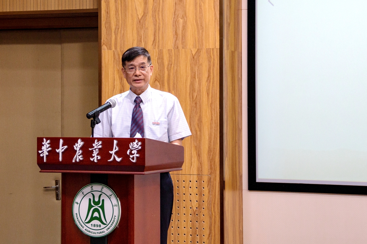 园艺林学学院教授叶志彪发言(学通社记者 孙嘉豪 摄)