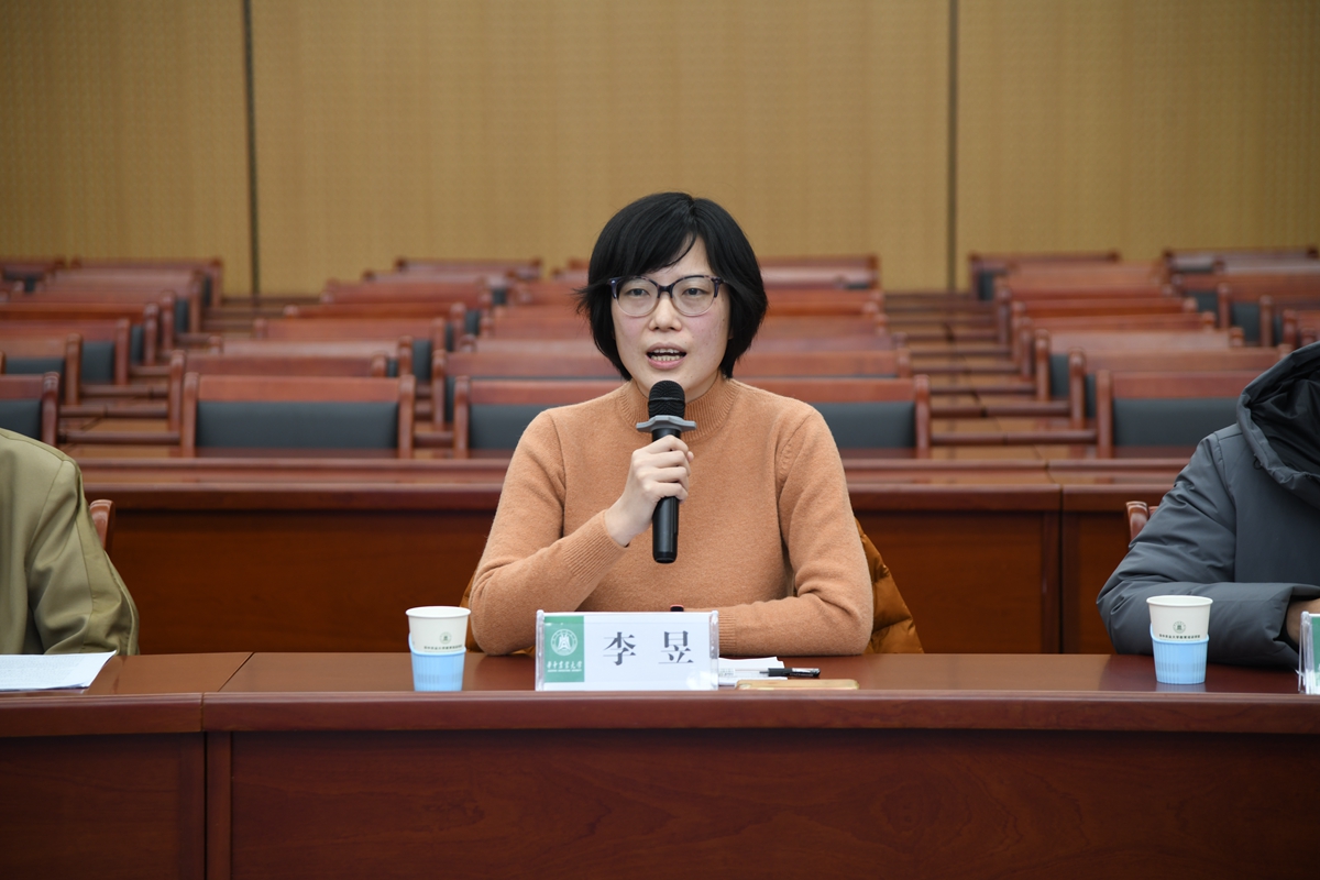 外国语学院李昱老师分享交流(记者 徐行 摄)