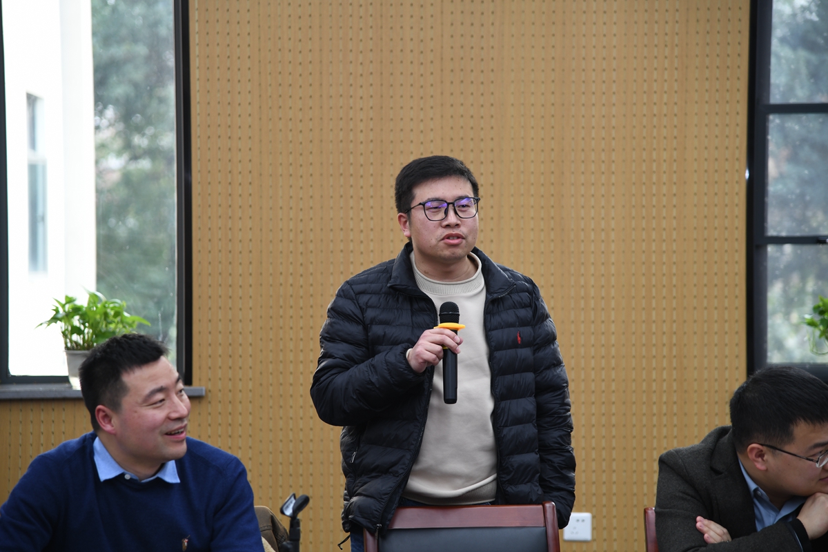水产学院曾辉老师分享交流(记者 徐行 摄)